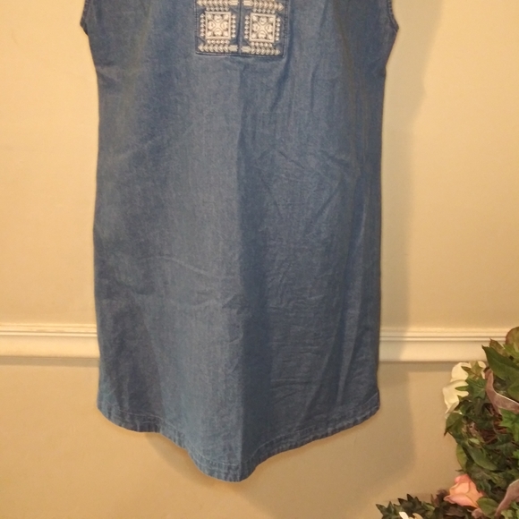 Knox Rose Boho Embroidered Chambray Mini Dress - Picture 5 of 10